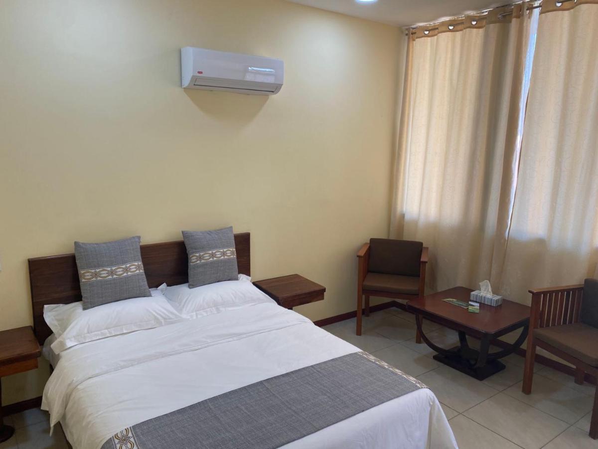 Aparthotel Garita *