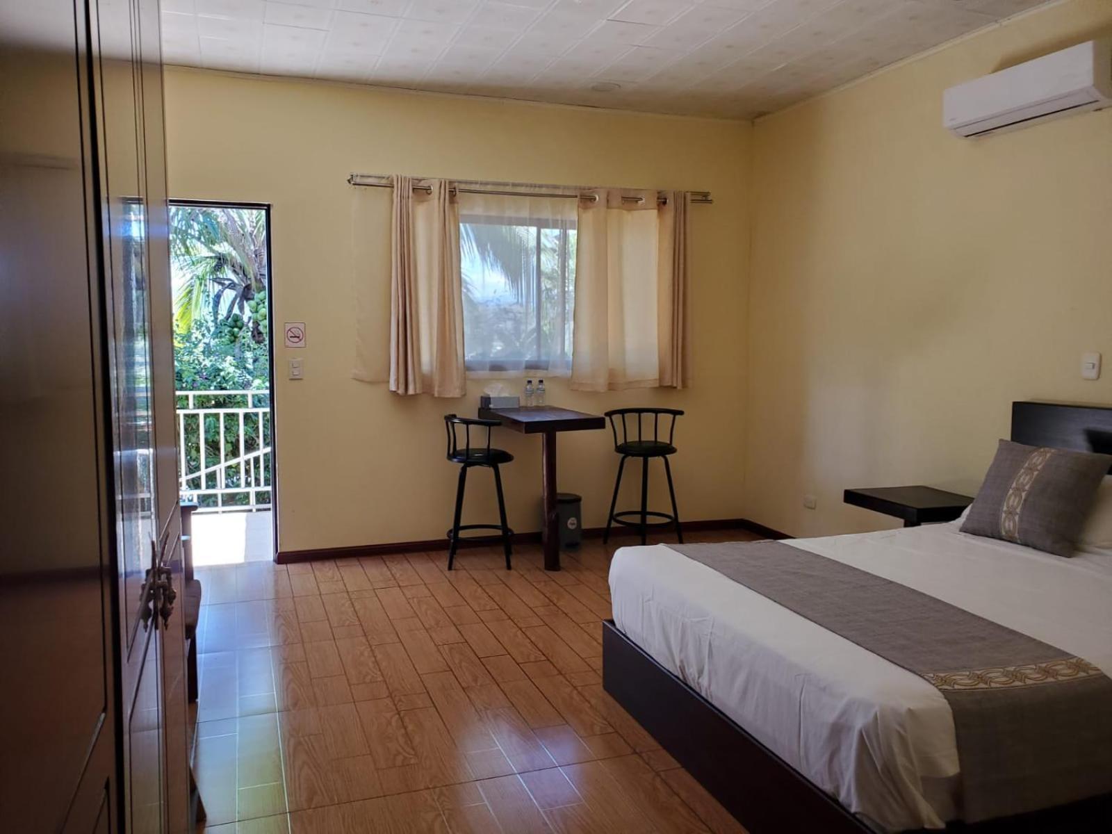Garita Aparthotel